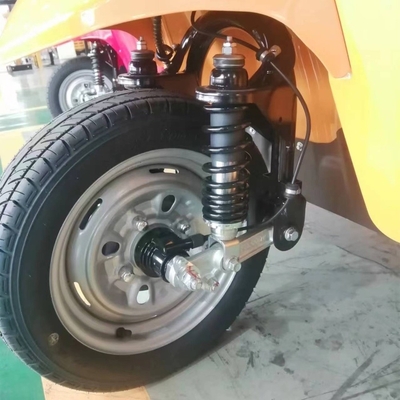 Global Motorized Gas Tricycle Tuk Tuk con capacidad de carga útil de 300-400 kg de OEM Zongshen
