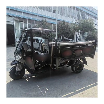 Triciclo de carga de 5 ruedas con distancia entre ejes de 2500 mm para un transporte de carga suave y estable